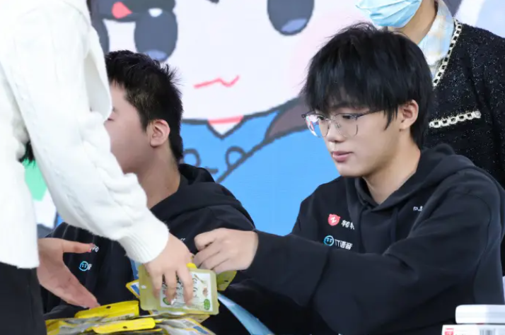 龙角散×TTG，共创王者荣耀周年嘉年华清爽嗓音体验