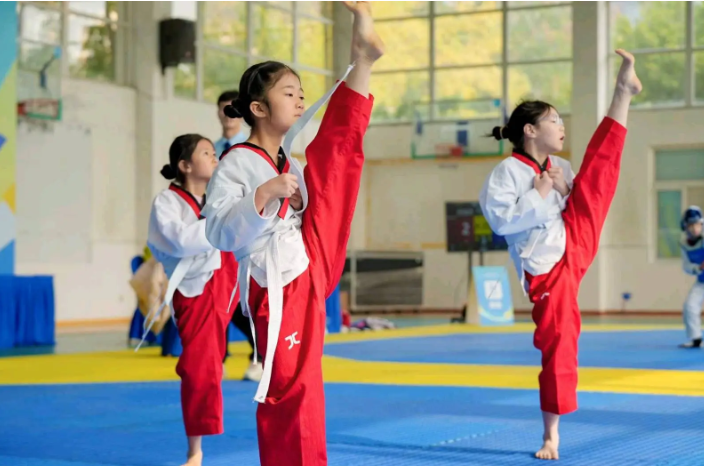 武侯青少年跆拳道赛精彩收官，活力与拼搏同场展现