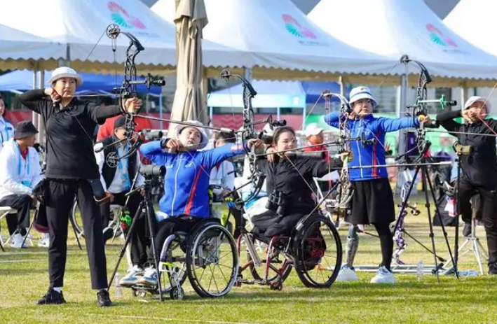 深圳残特奥会射箭赛开幕，贴心服务温暖赛场