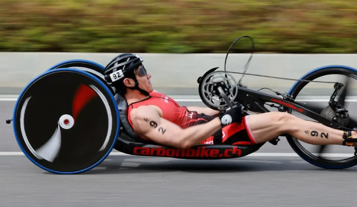 肇庆砚阳湖开赛，残特奥会铁人三项展竞技风采