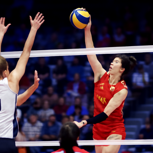 中国女排世联赛再传捷报！668体育综合台带你感受拼搏精神